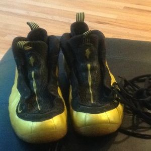 One Wu-Tang Foamposites